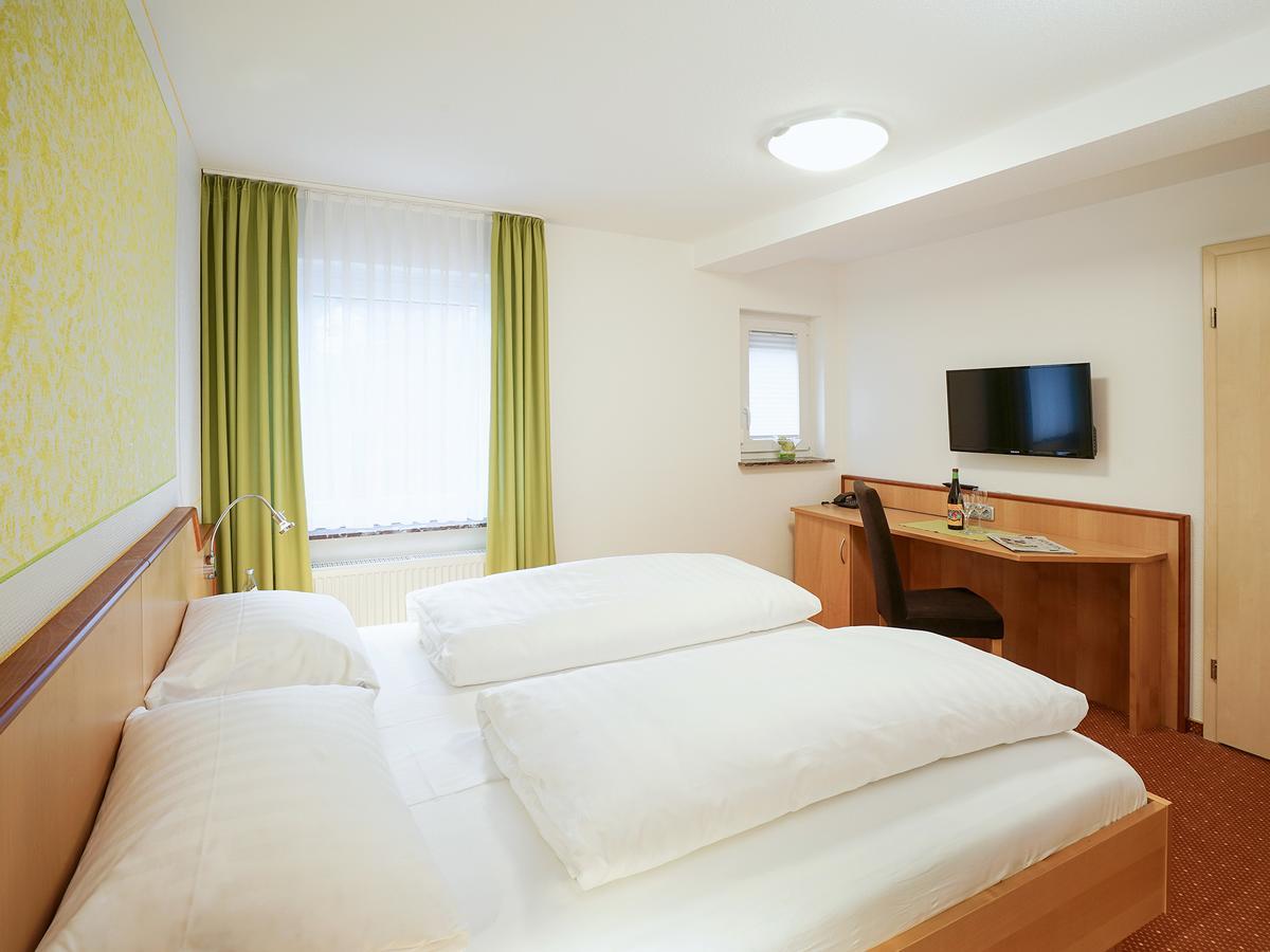 Hotel Gasthof Zum Biber Motten Exterior foto