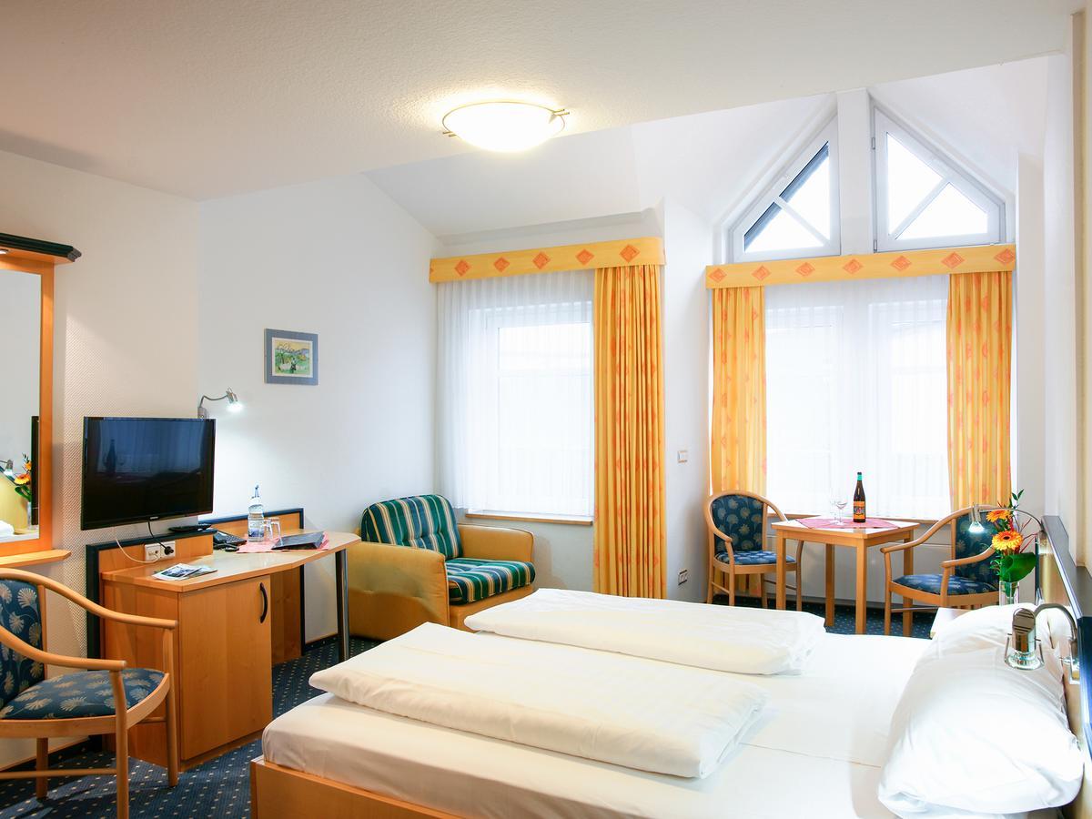 Hotel Gasthof Zum Biber Motten Exterior foto