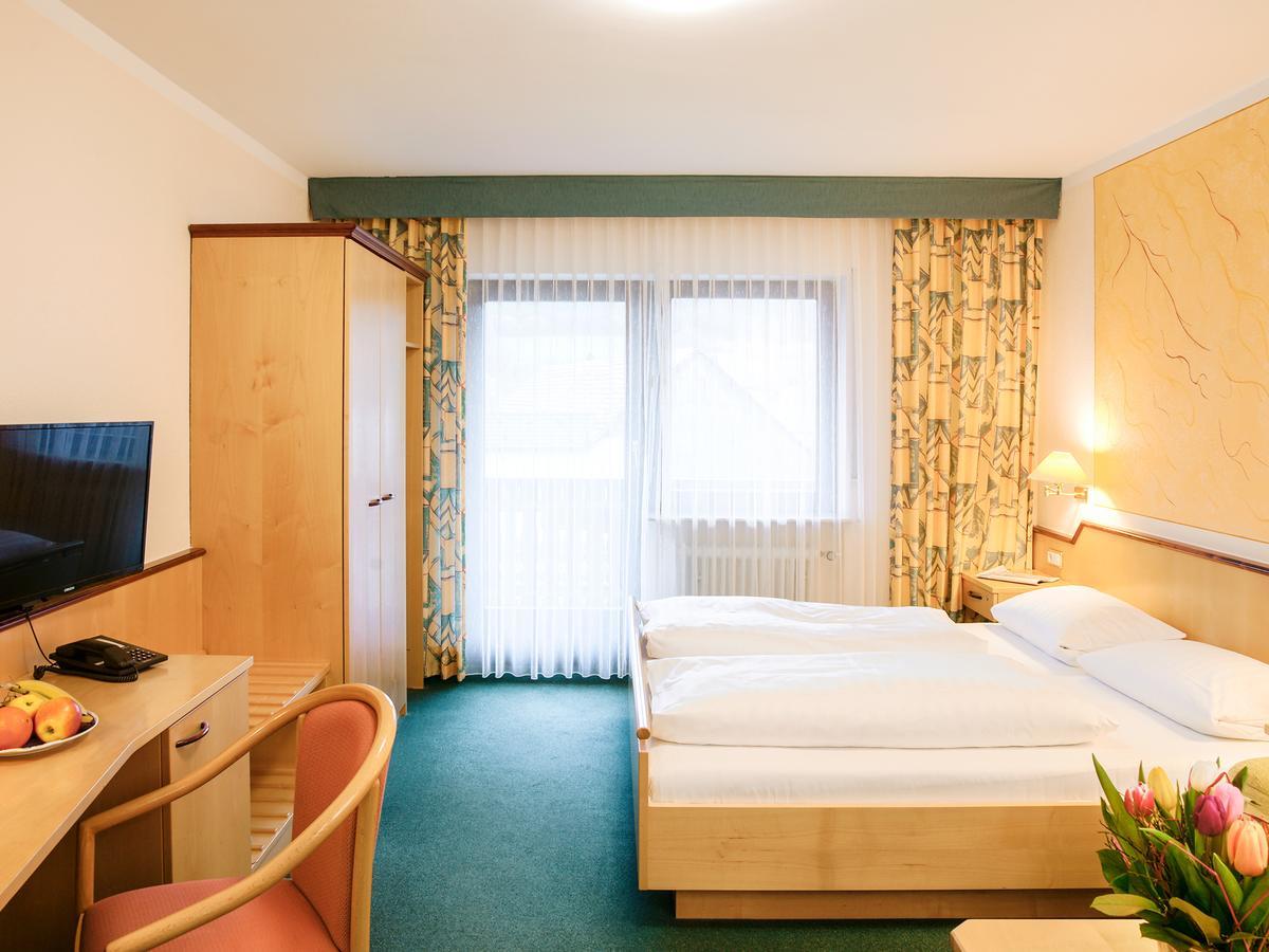Hotel Gasthof Zum Biber Motten Exterior foto