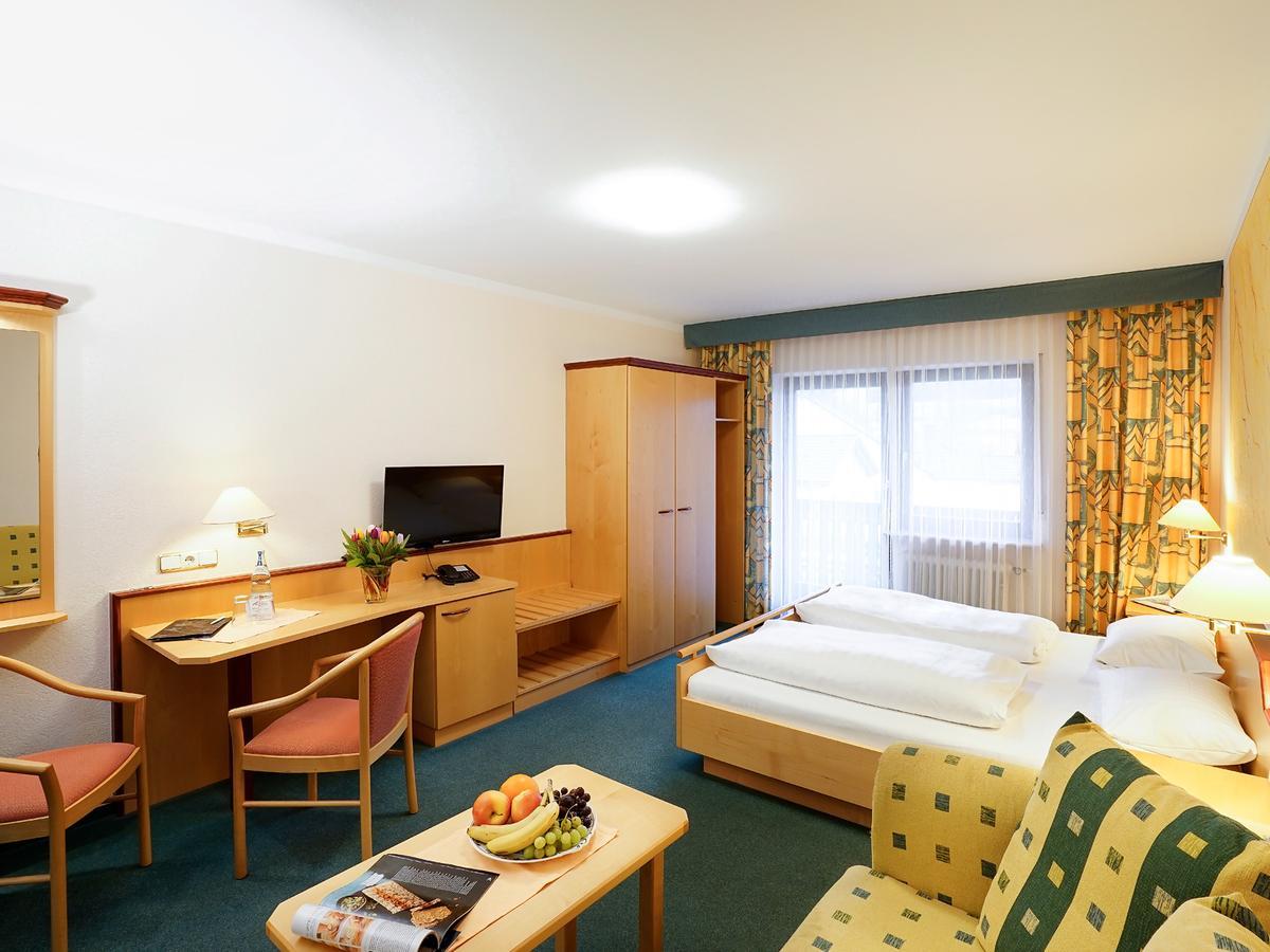 Hotel Gasthof Zum Biber Motten Exterior foto